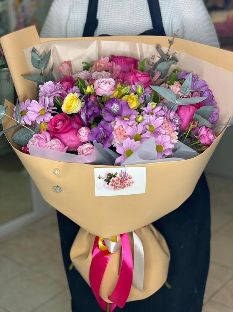 Букет цветов из: Хризантемы, Гвоздики и Альстромерии в Верхнее Мячково