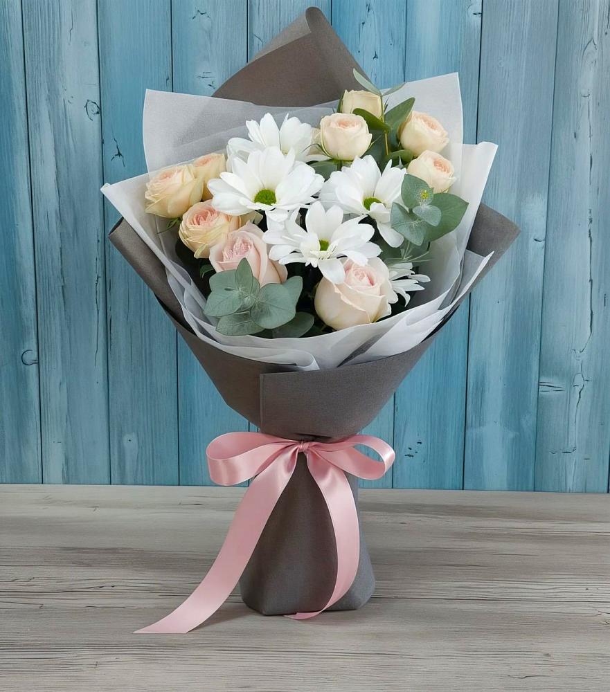 Букет цветов из: Хризантемы и Розы в Верхнее Мячково