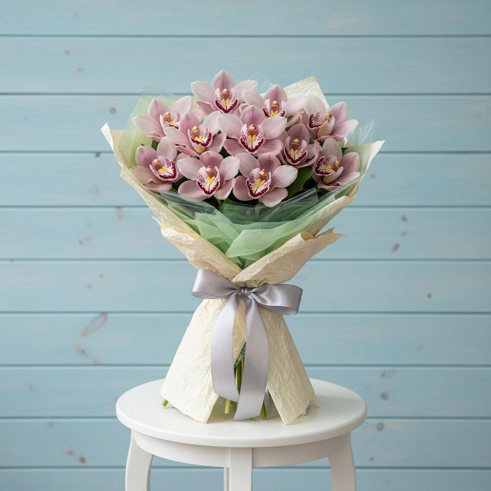 Букет цветов из: Орхидеи и Розы в Верхнее Мячково