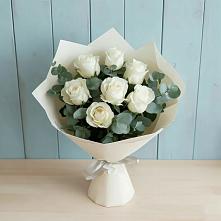 Букет Белые розы в Эвкалипте в Верхнее Мячково