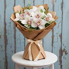 Букет цветов из:  Орхидеи и Розы в Верхнее Мячково