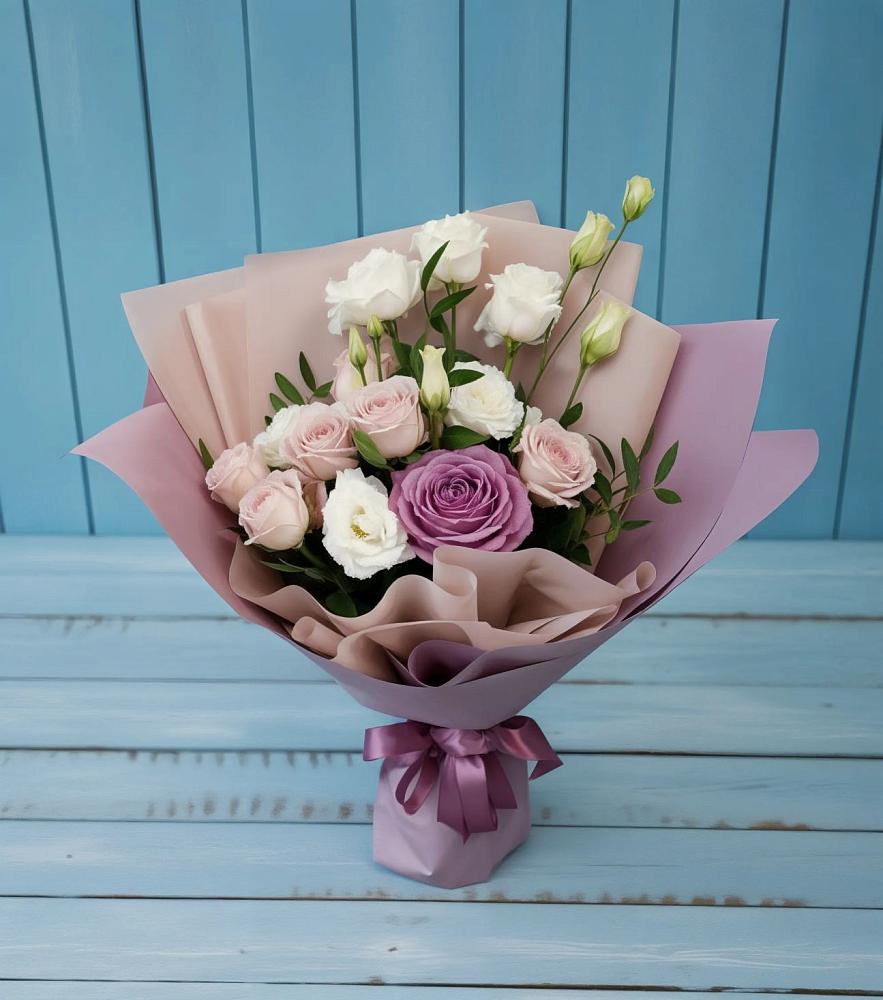 Букет цветов из: Розы и Лизиантусы в Верхнее Мячково